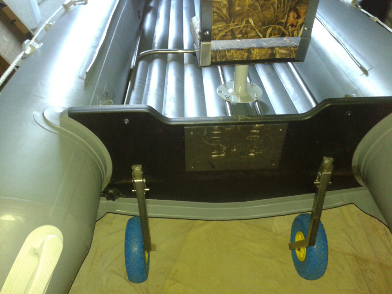 Транцевые колеса КТ3НИ интерцептор ТЕХНОПАРУС (3)